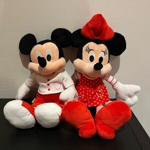 Disney Plush- Mickey & Minnie Valentines Day Set